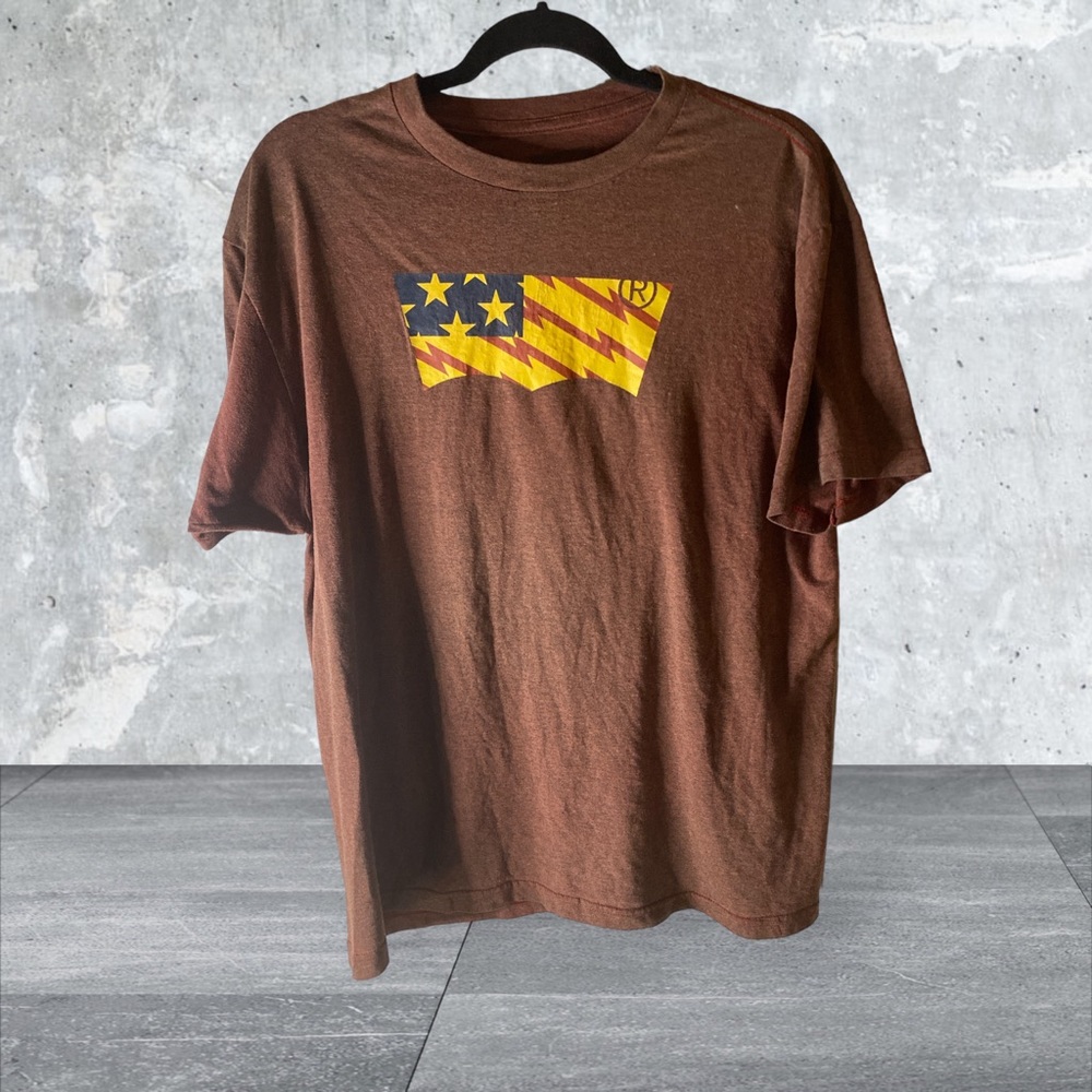 Levi’s SS Tee Shirt Medium Men’s 21’ X 28’.